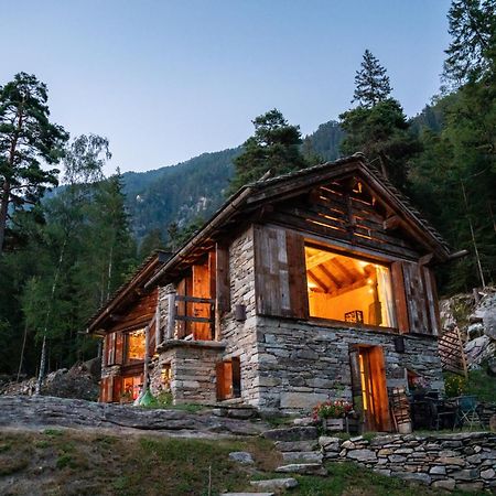 Resalbert Chalet Chiavenna Eksteriør billede