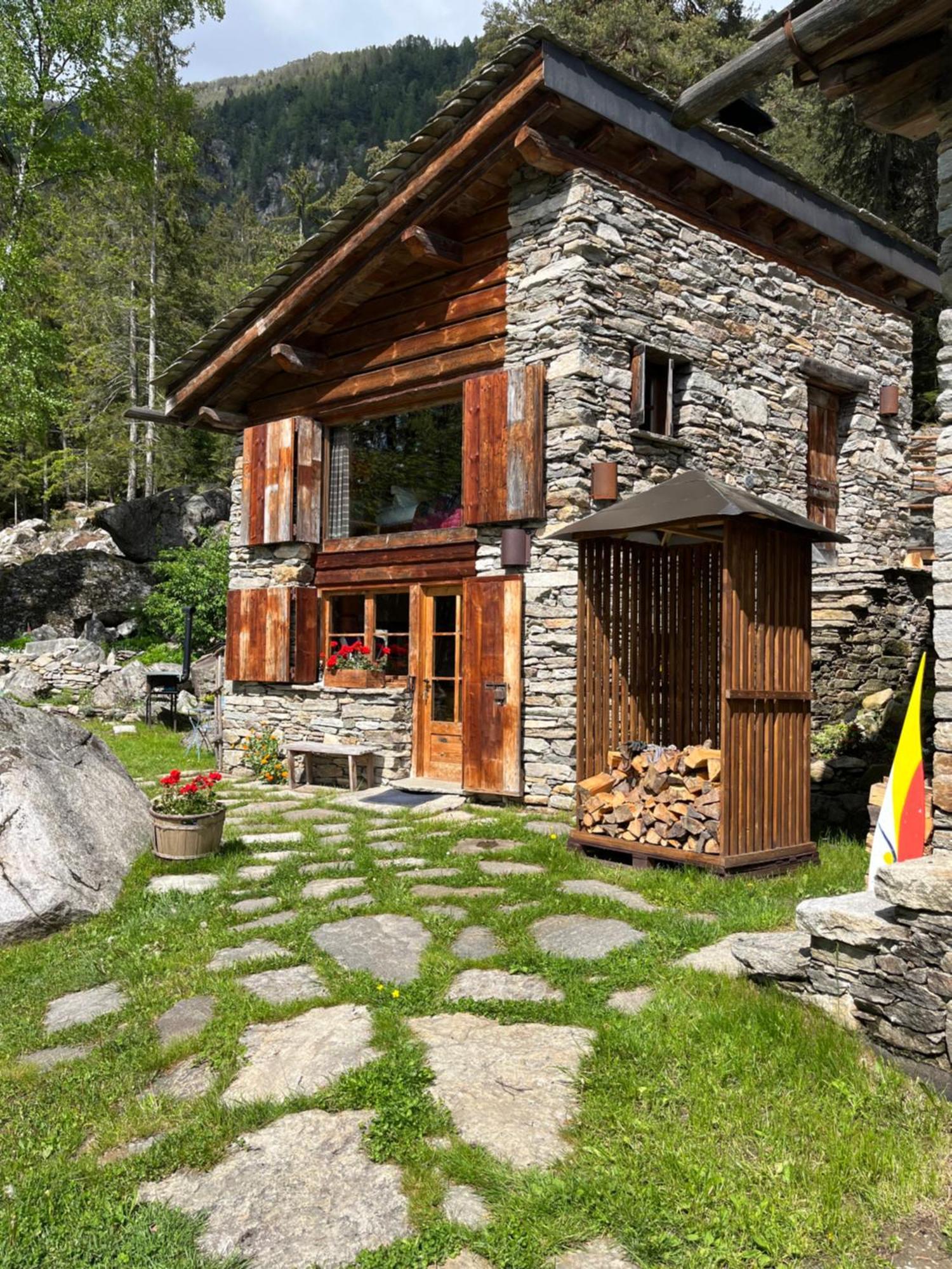 Resalbert Chalet Chiavenna Eksteriør billede